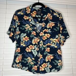 PRICE DROP A&F Floral Button-Up